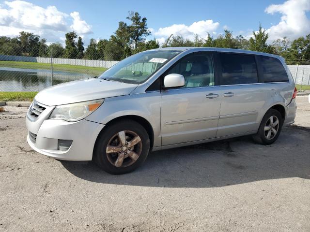  Salvage Volkswagen Routan