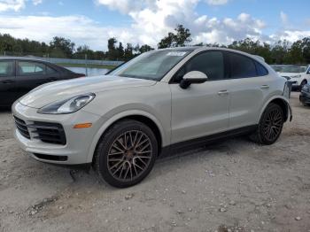  Salvage Porsche Cayenne