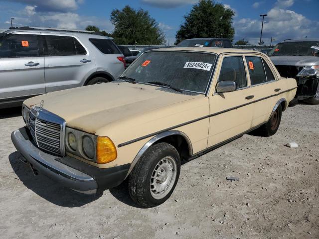  Salvage Mercedes-Benz 300-Class