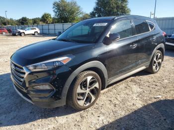  Salvage Hyundai TUCSON