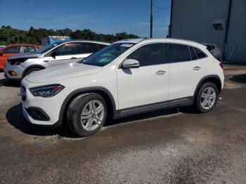  Salvage Mercedes-Benz GLA