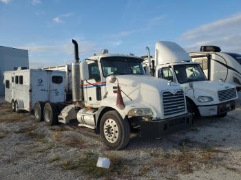  Salvage Mack 600 Cxu600