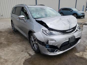  Salvage Chrysler Pacifica