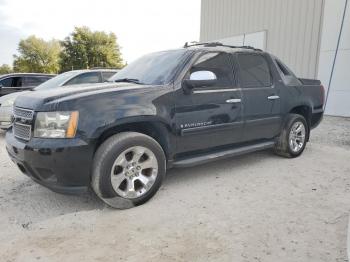  Salvage Chevrolet Avalanche