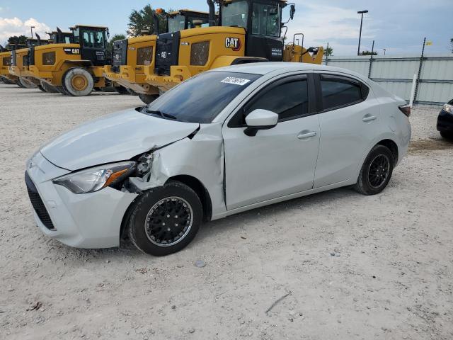  Salvage Toyota Yaris