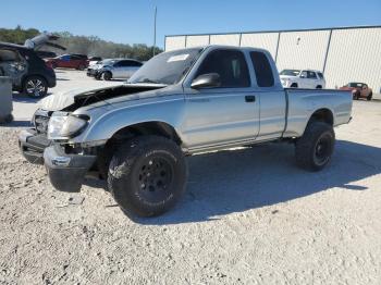  Salvage Toyota Tacoma