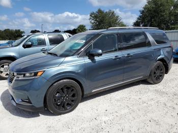  Salvage Kia Carnival