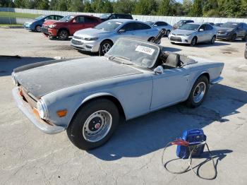  Salvage Triumph Car Tr6