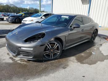  Salvage Porsche Panamera