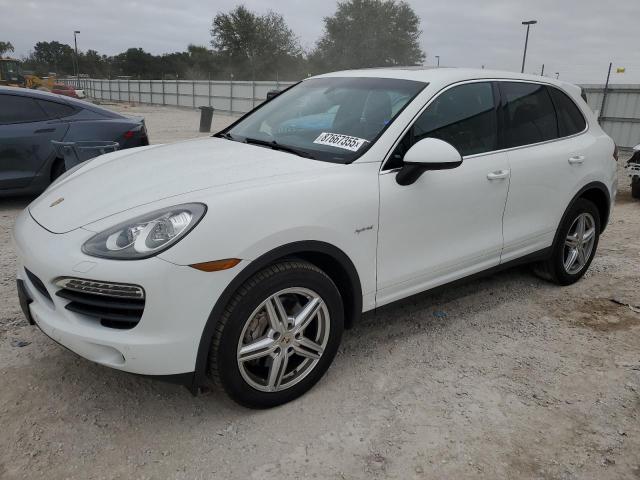  Salvage Porsche Cayenne