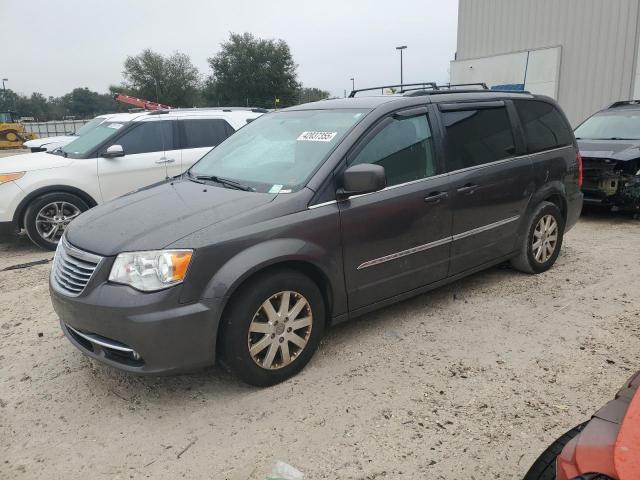  Salvage Chrysler Minivan