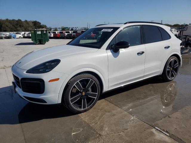  Salvage Porsche Cayenne