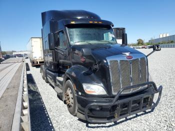  Salvage Peterbilt 579