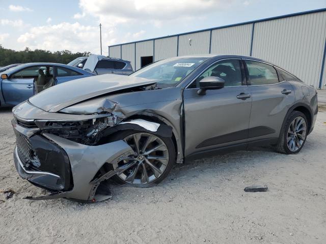  Salvage Toyota Crown Xle