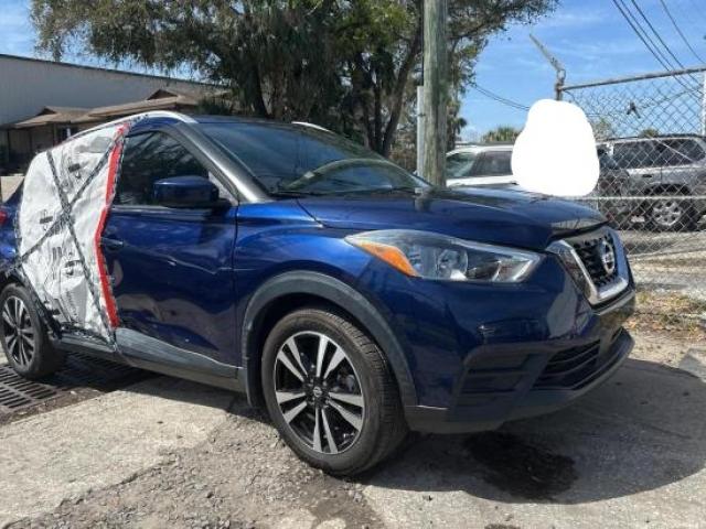  Salvage Nissan Kicks