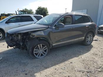  Salvage Volkswagen Touareg