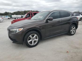  Salvage Alfa Romeo Stelvio