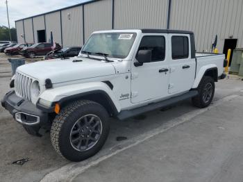  Salvage Jeep Gladiator