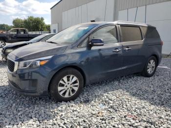  Salvage Kia Sedona