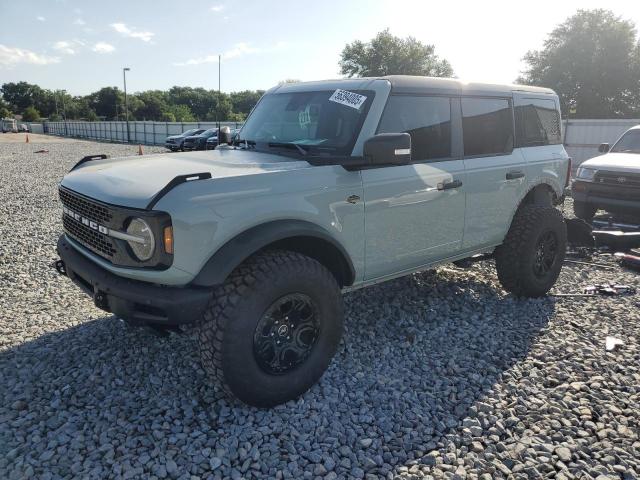  Salvage Ford Bronco