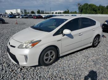  Salvage Toyota Prius