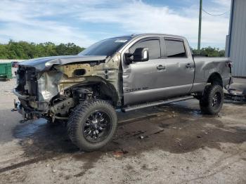  Salvage Nissan Titan