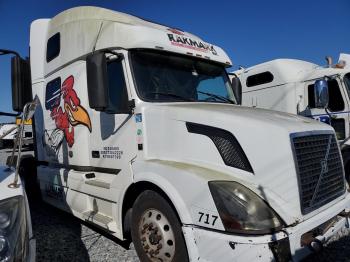  Salvage Volvo Vnl