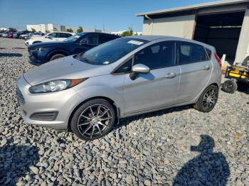  Salvage Ford Fiesta