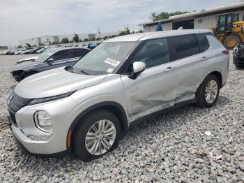  Salvage Mitsubishi Outlander