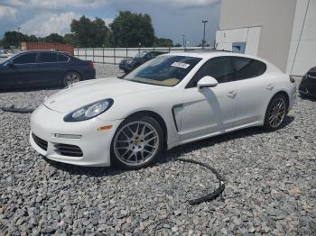  Salvage Porsche Panamera