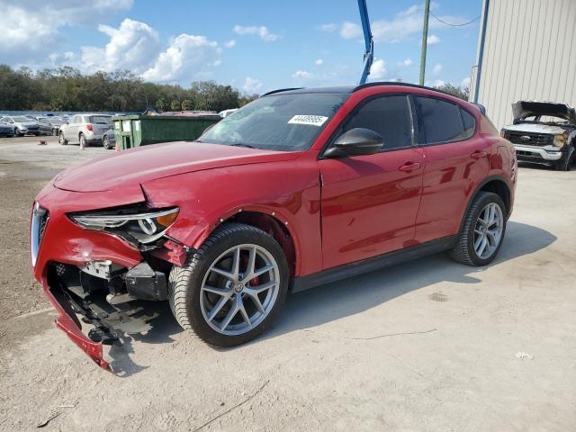  Salvage Alfa Romeo Stelvio