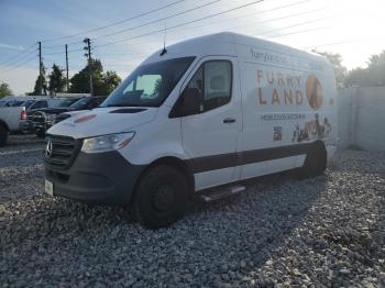  Salvage Mercedes-Benz Sprinter