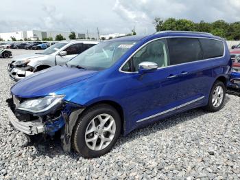  Salvage Chrysler Pacifica