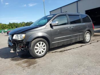  Salvage Chrysler Minivan