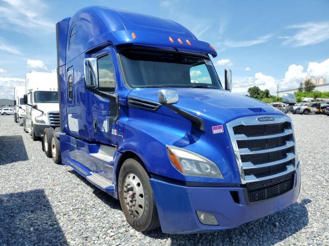  Salvage Freightliner Cascadia 1