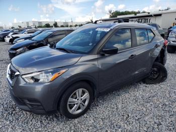  Salvage Nissan Kicks