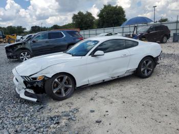  Salvage Ford Mustang
