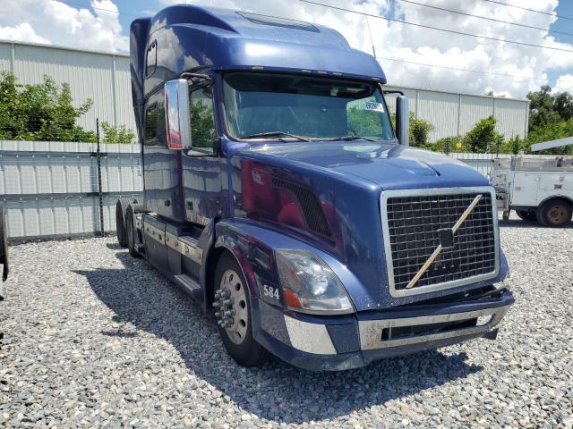  Salvage Volvo Vnl
