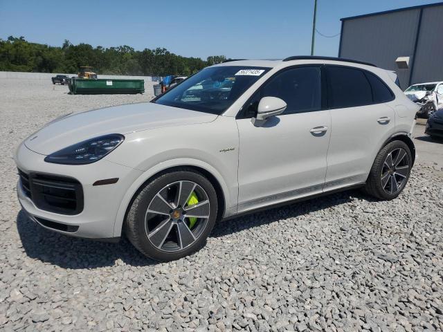  Salvage Porsche Cayenne