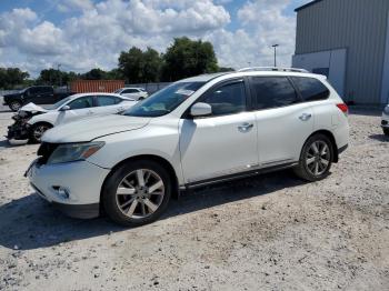  Salvage Nissan Pathfinder