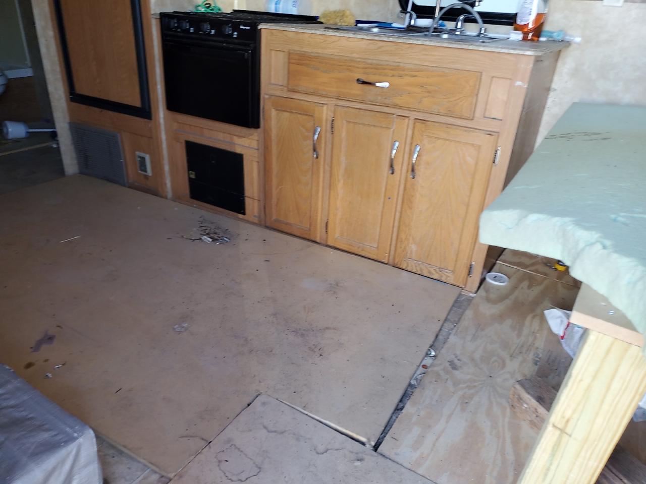 Sprinter Trailer Image 10