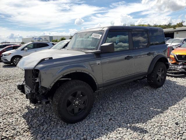  Salvage Ford Bronco