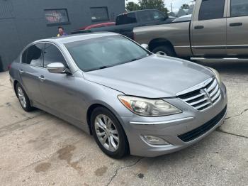  Salvage Hyundai Genesis
