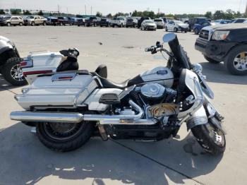  Salvage Harley-Davidson Fl