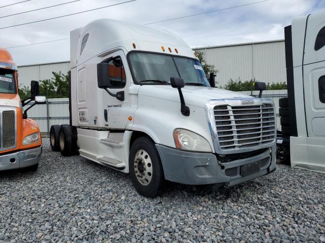  Salvage Freightliner Cascadia