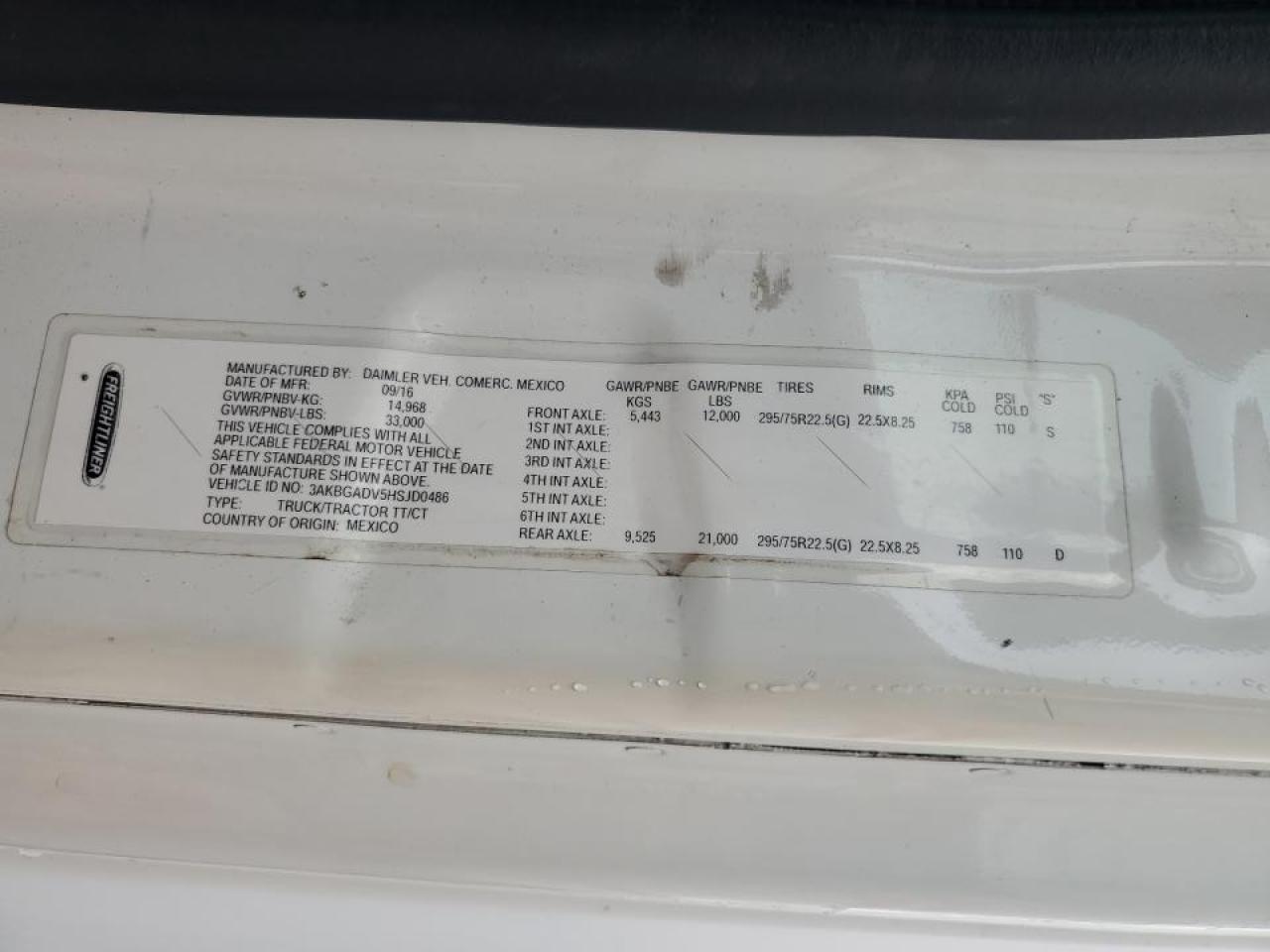 Freightliner Cascadia 1 Image 9