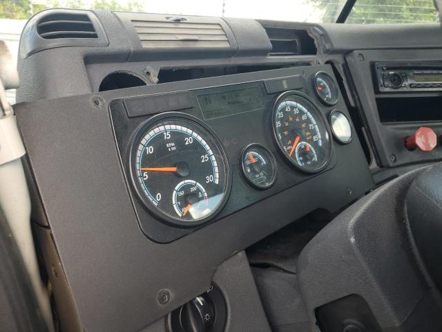 Freightliner Cascadia 1 Image 4