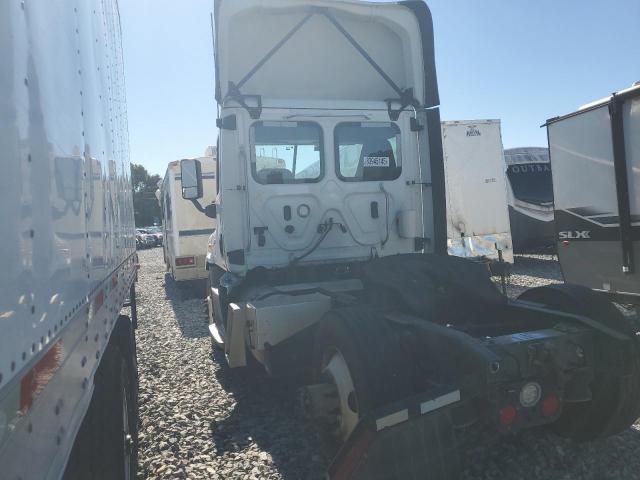 Freightliner Cascadia 1 Image 3