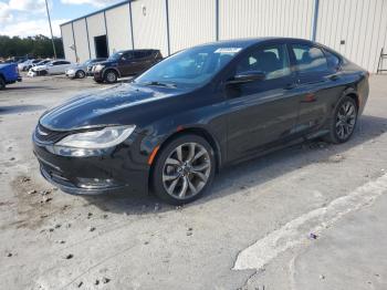 Salvage Chrysler 200