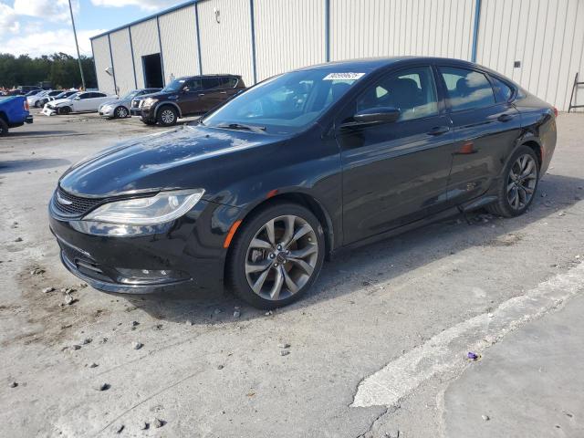  Salvage Chrysler 200